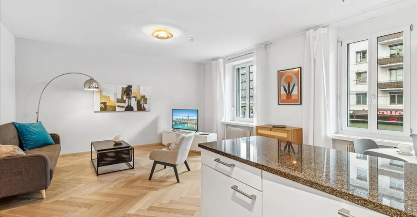 Modern Apartment for Rent in Zurich – Ideal Location & Completely Renovated! - Photo 1 of 9