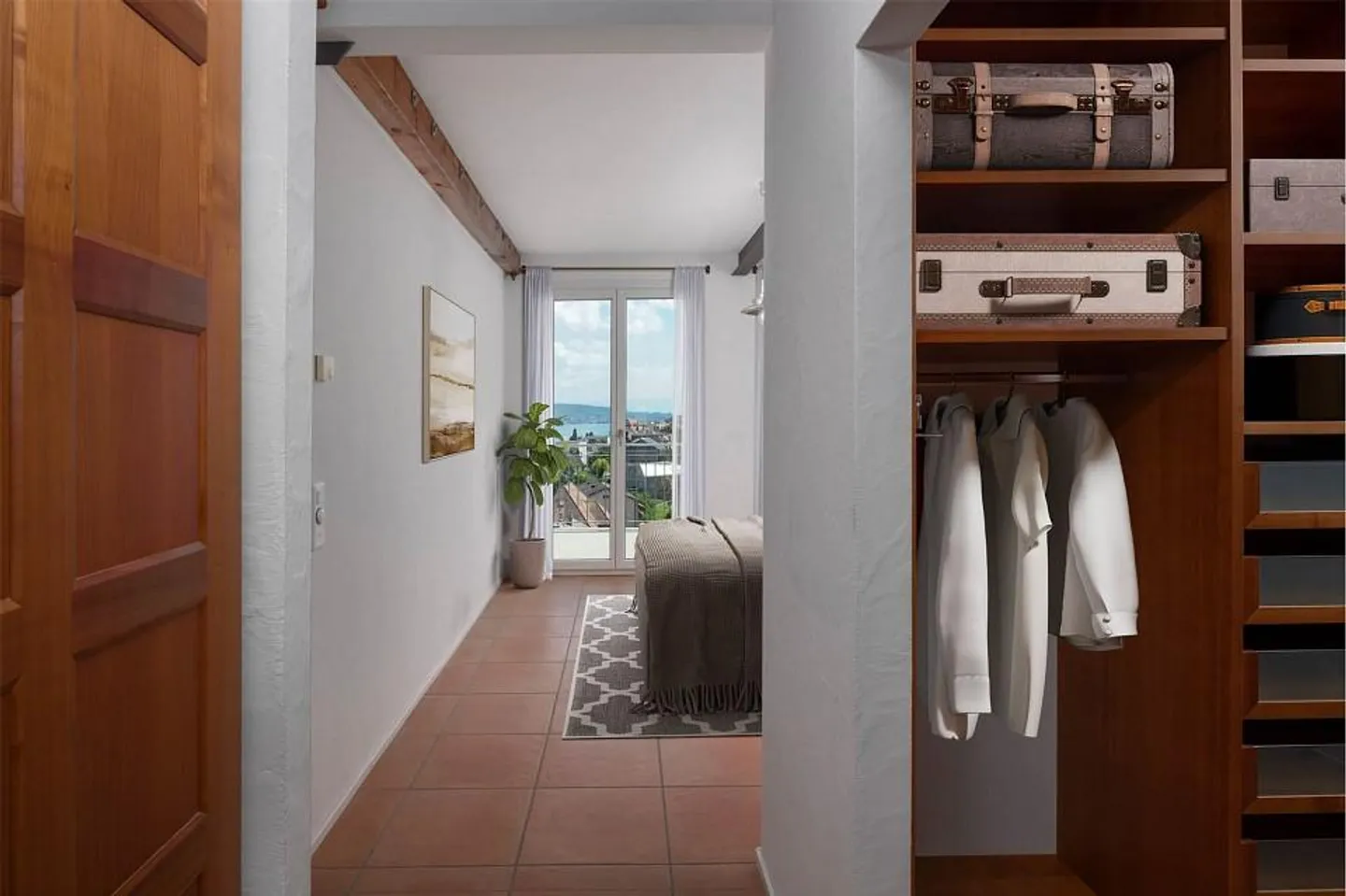 Residential house with a 3½ and a 2½ room apartment with lake view - Photo 9 of 11