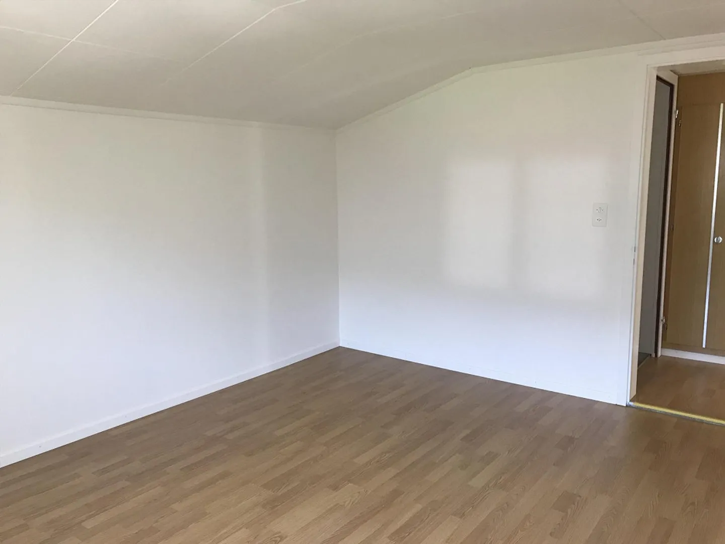 2 Zimmer Dachwohnung in MFH - Photo 12 of 13