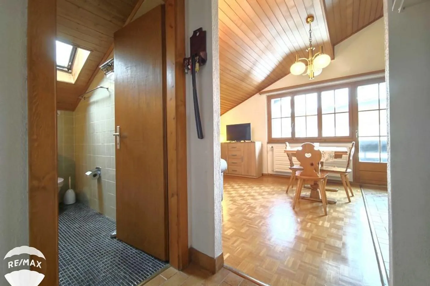 Geräumiges Loft mit Bergblick - Foto 5 von 12
