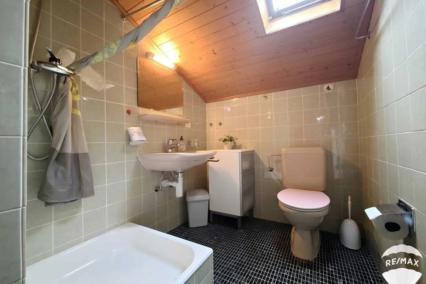 Geräumiges Loft mit Bergblick - Foto 6 von 12