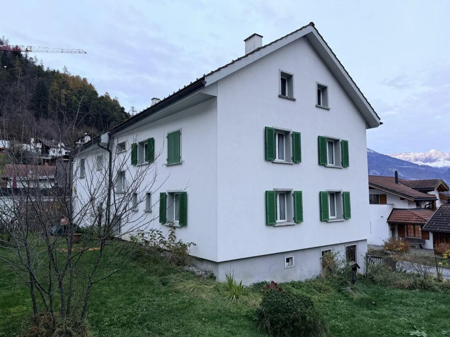 Versatile two-family house - One apartment ready to move in, one with a lot of potential - Photo 1 of 16