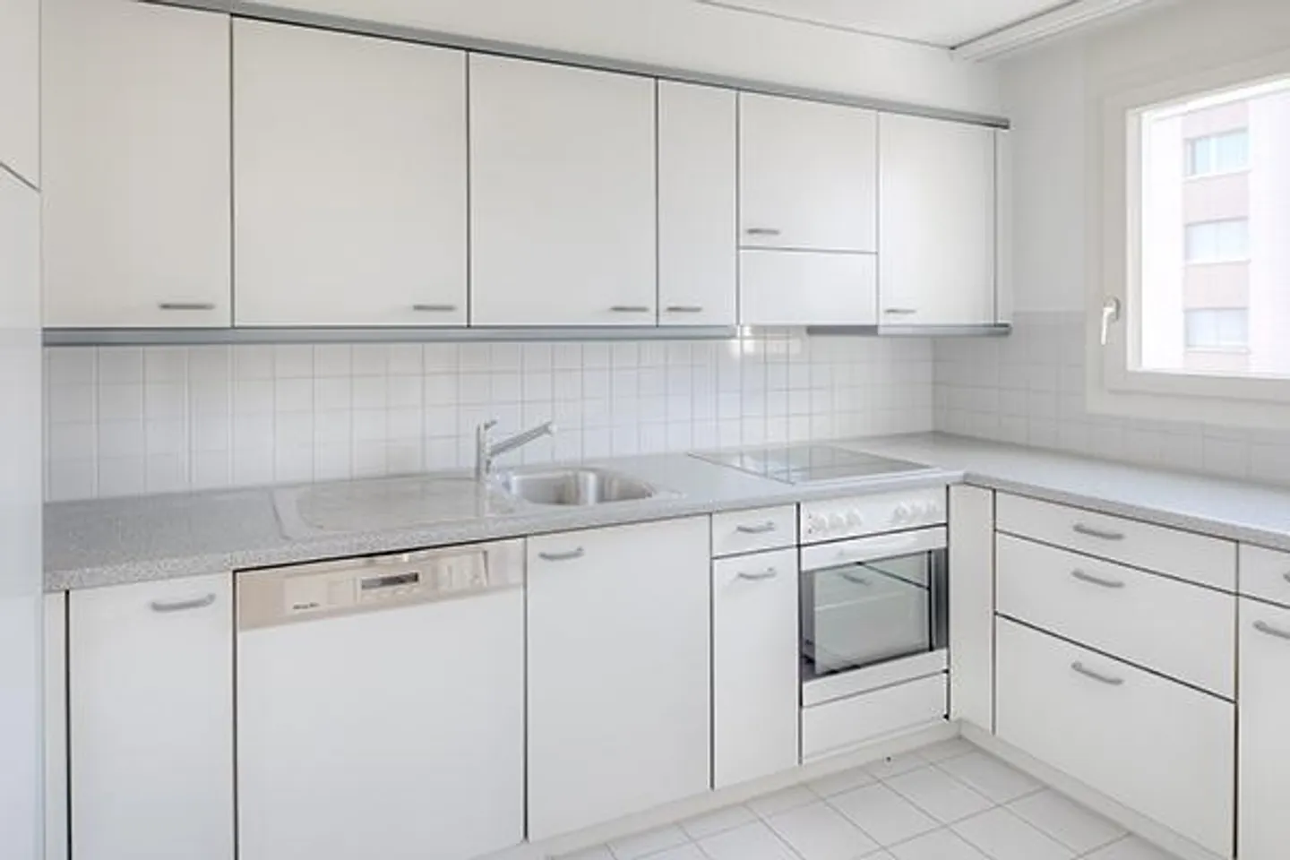 Appartamento accogliente con comfort moderni - Foto 3 di 4