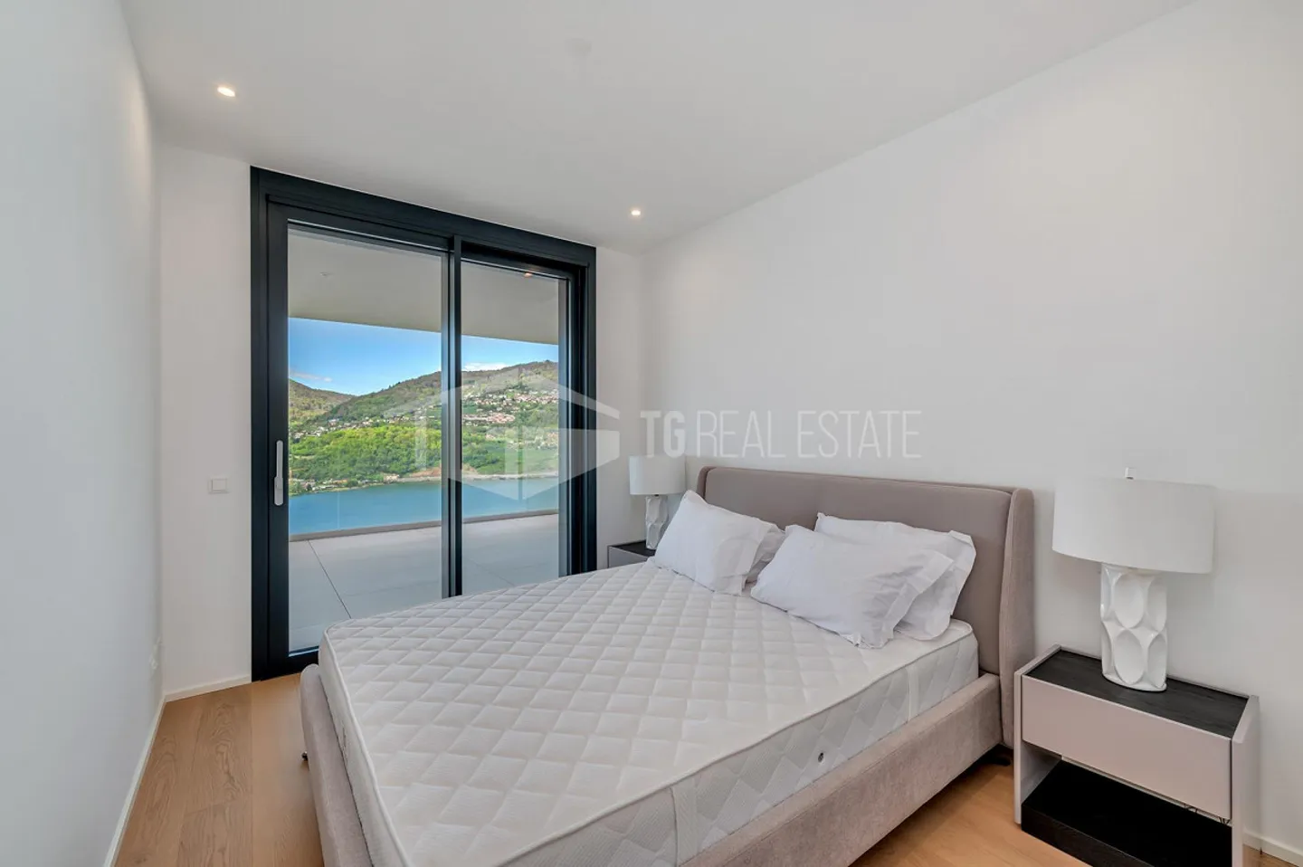 Penthouse mit herrlichem Seeblick - Foto 2 von 13