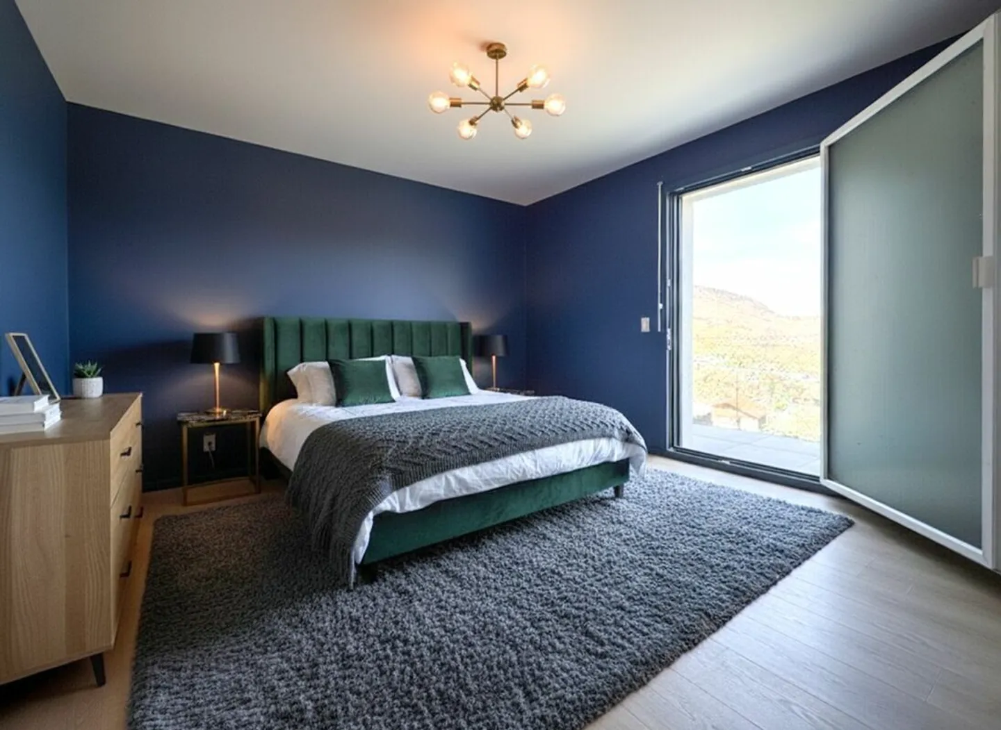 Einzelvilla mit schönem Blick über die Ebene. - Foto 5 von 12