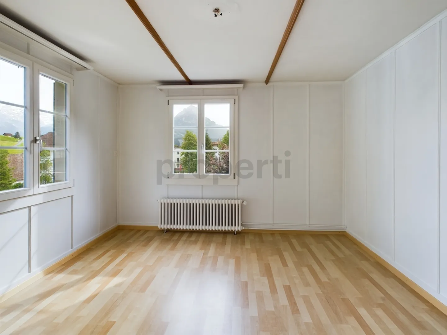 Appartamento/parte di casa accogliente di 3,5 stanze con giardino a Morschach - Foto 1 di 13