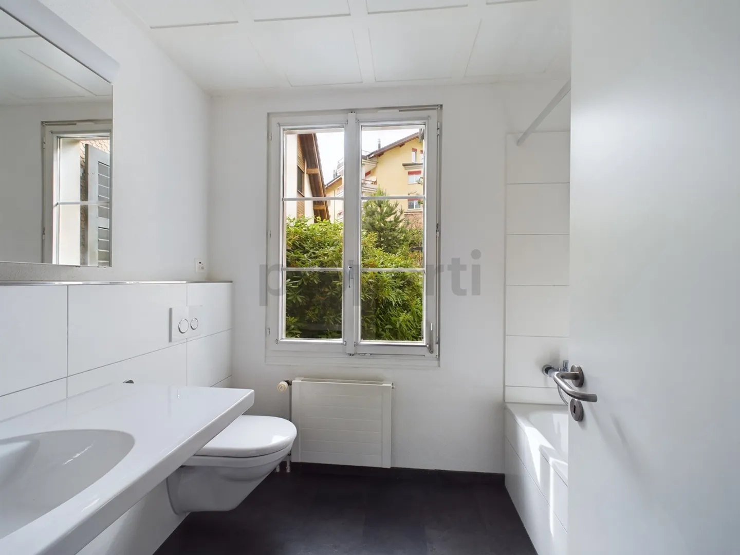 Appartamento/parte di casa accogliente di 3,5 stanze con giardino a Morschach - Foto 8 di 13