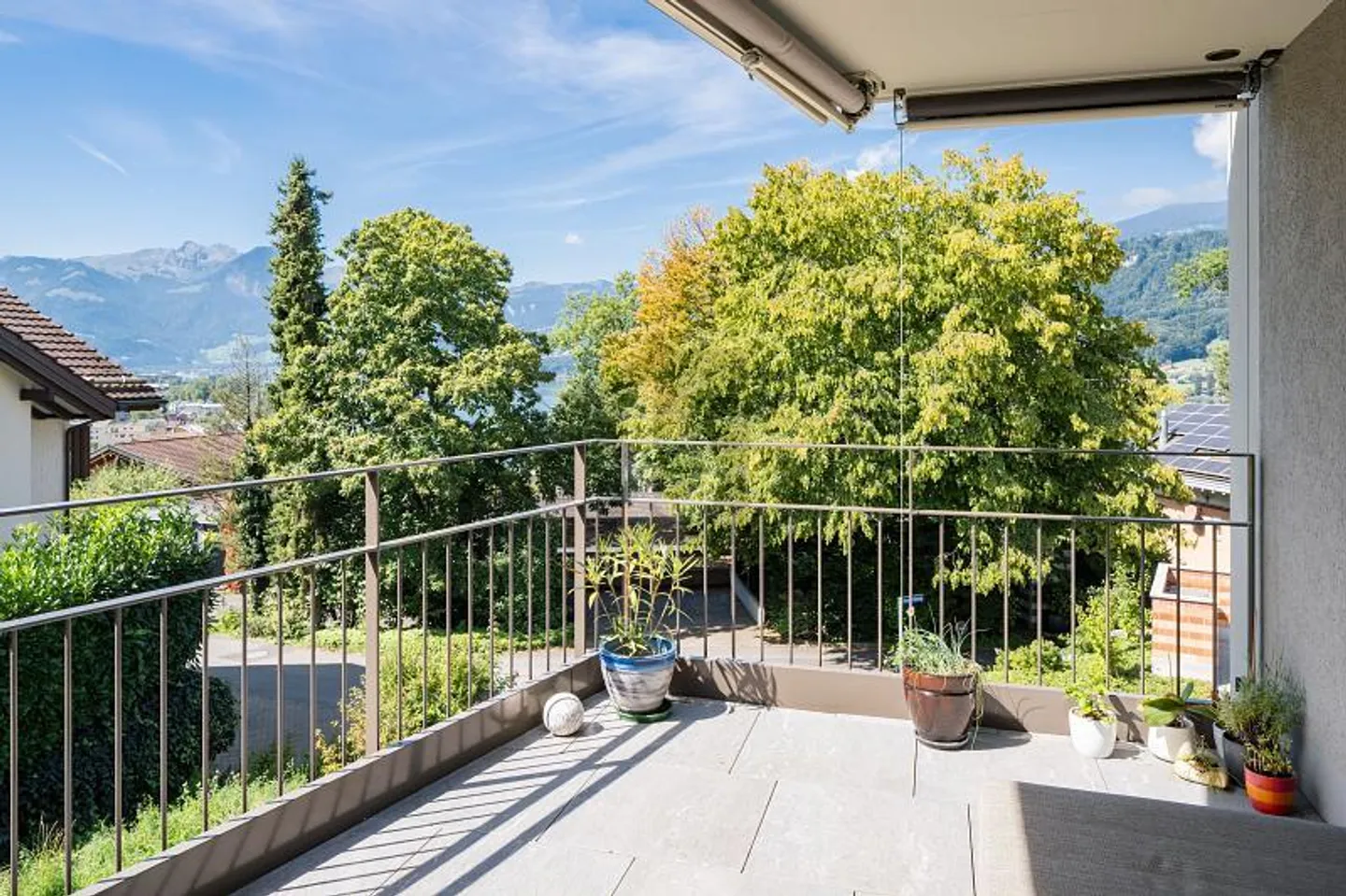 LUXURIÖS MIT TRAUMHAFTER AUSSICHT - Foto 1 di 6