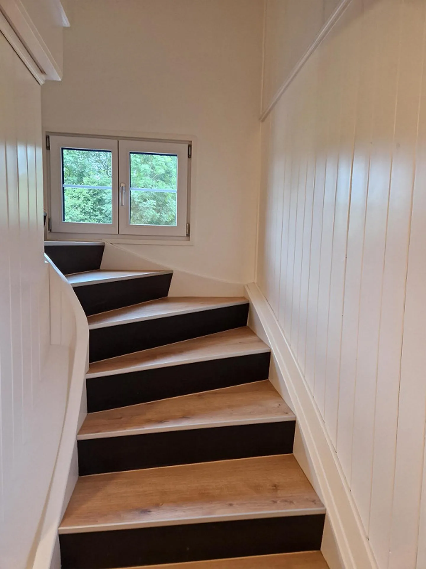 Detached Single-Family House with a View - Photo 16 of 21