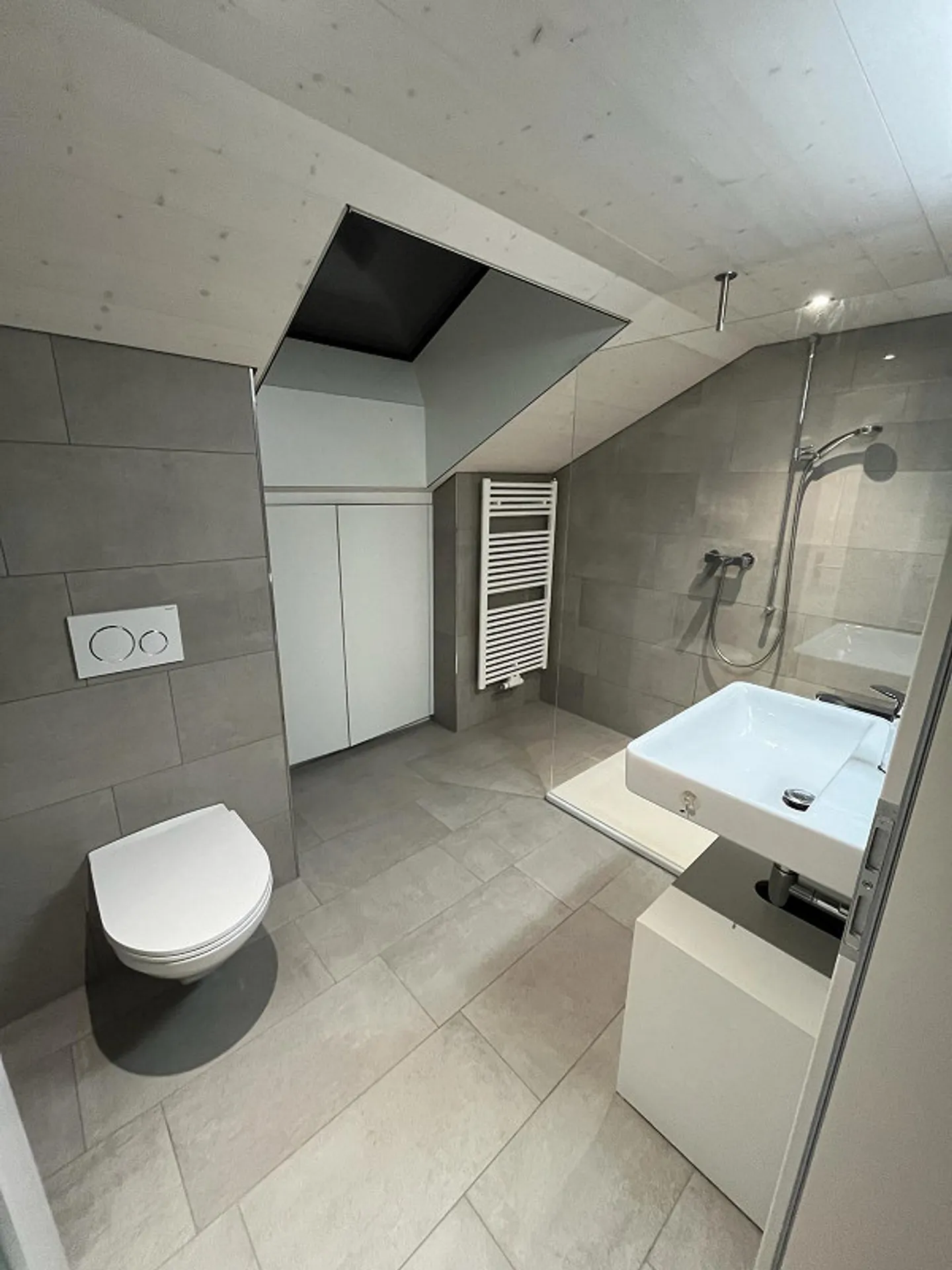 Detached Single-Family House with a View - Photo 17 of 21