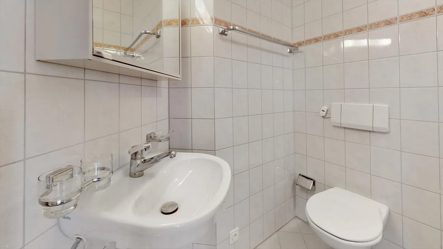 Dernier étage 3.5 pièces - Foto 8 von 13