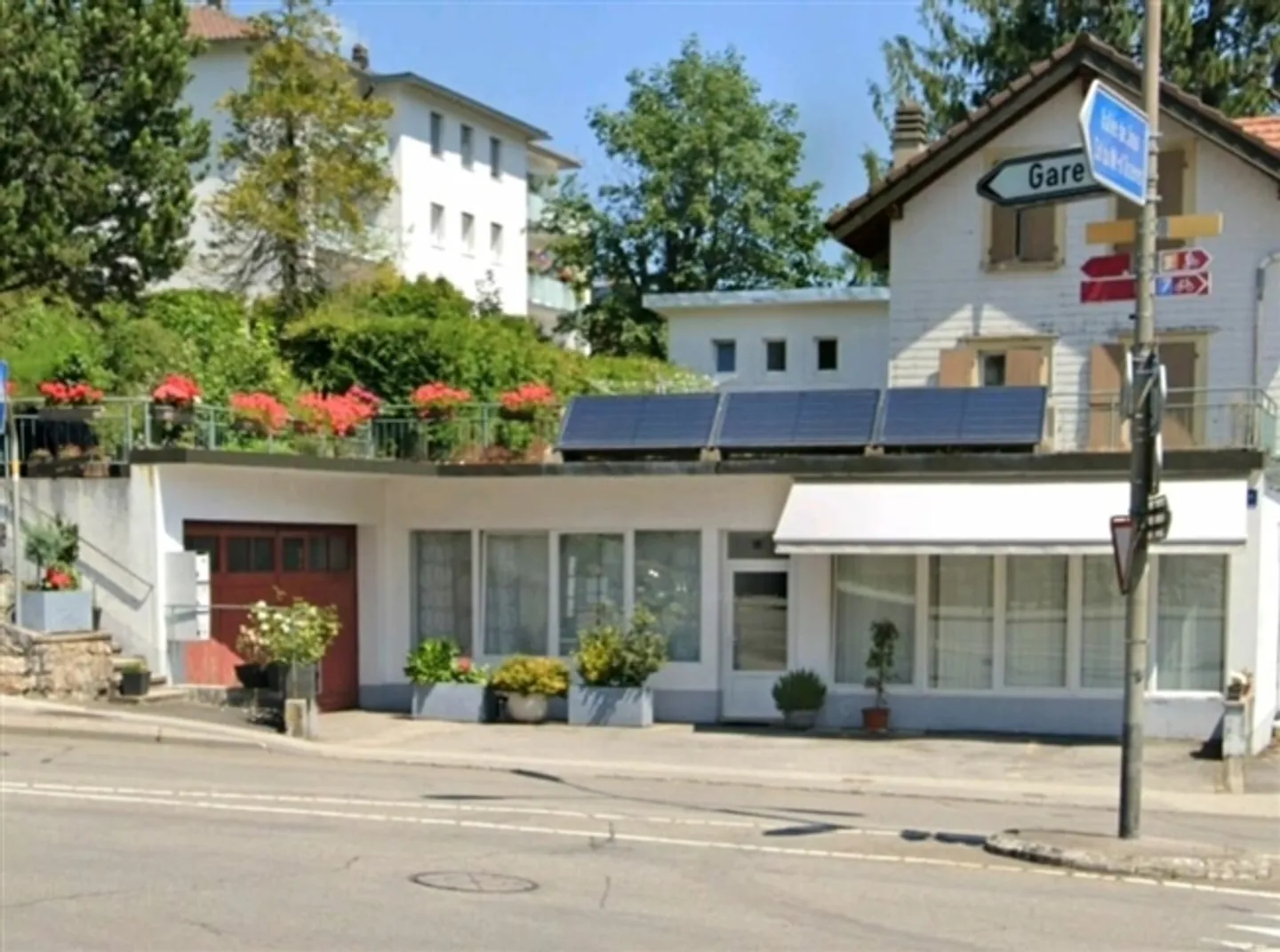 Charming Apartment/Loft Near the Center - Photo 12 of 12