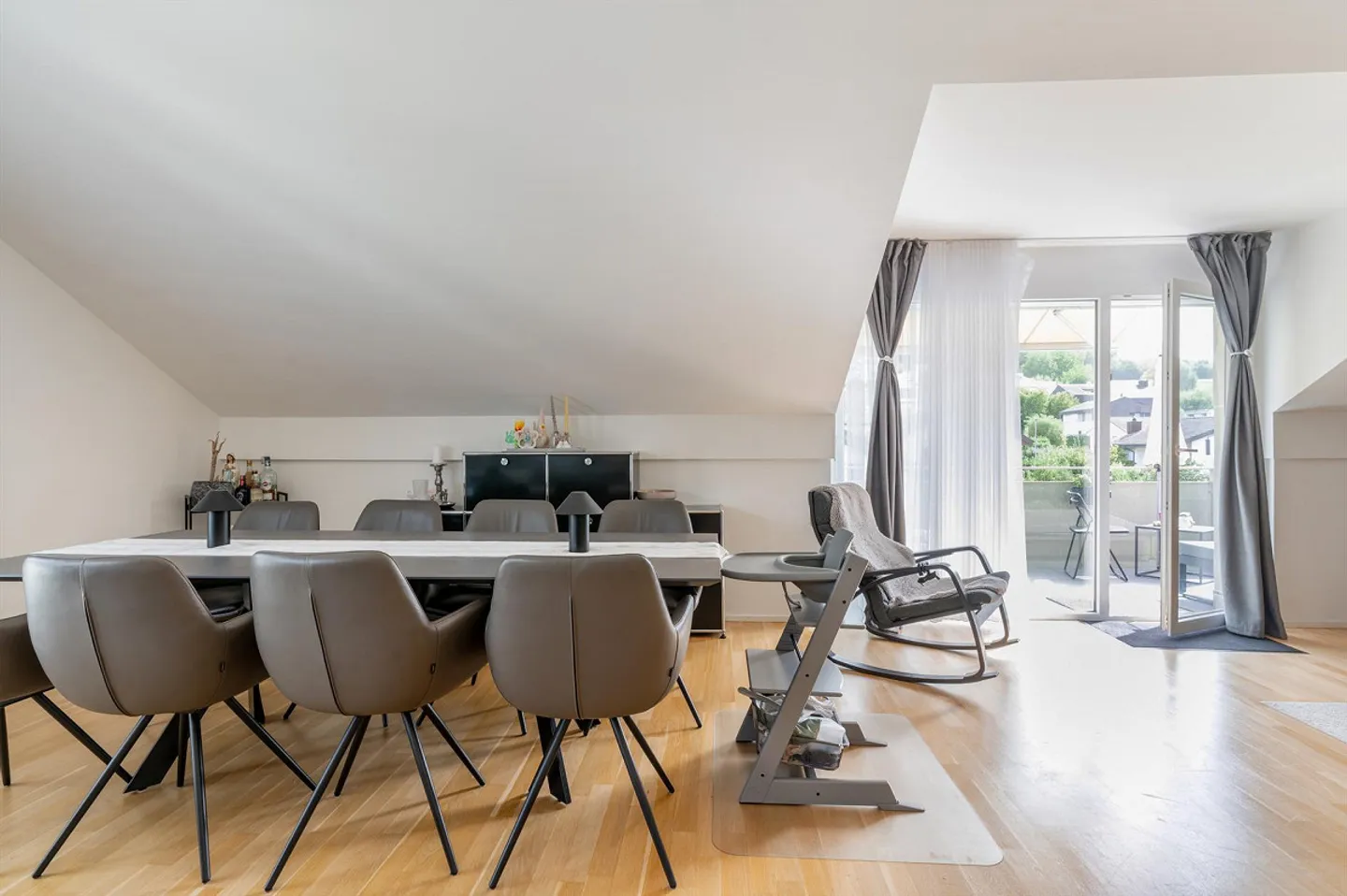 Modernes Apartment in Gebenstorf - Foto 4 von 13