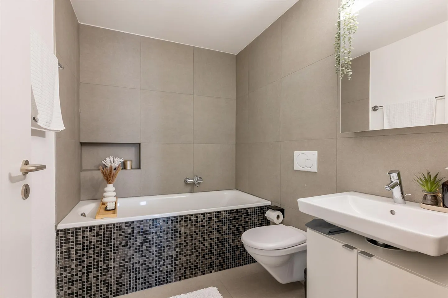 Modernes Apartment in Gebenstorf - Foto 9 von 13