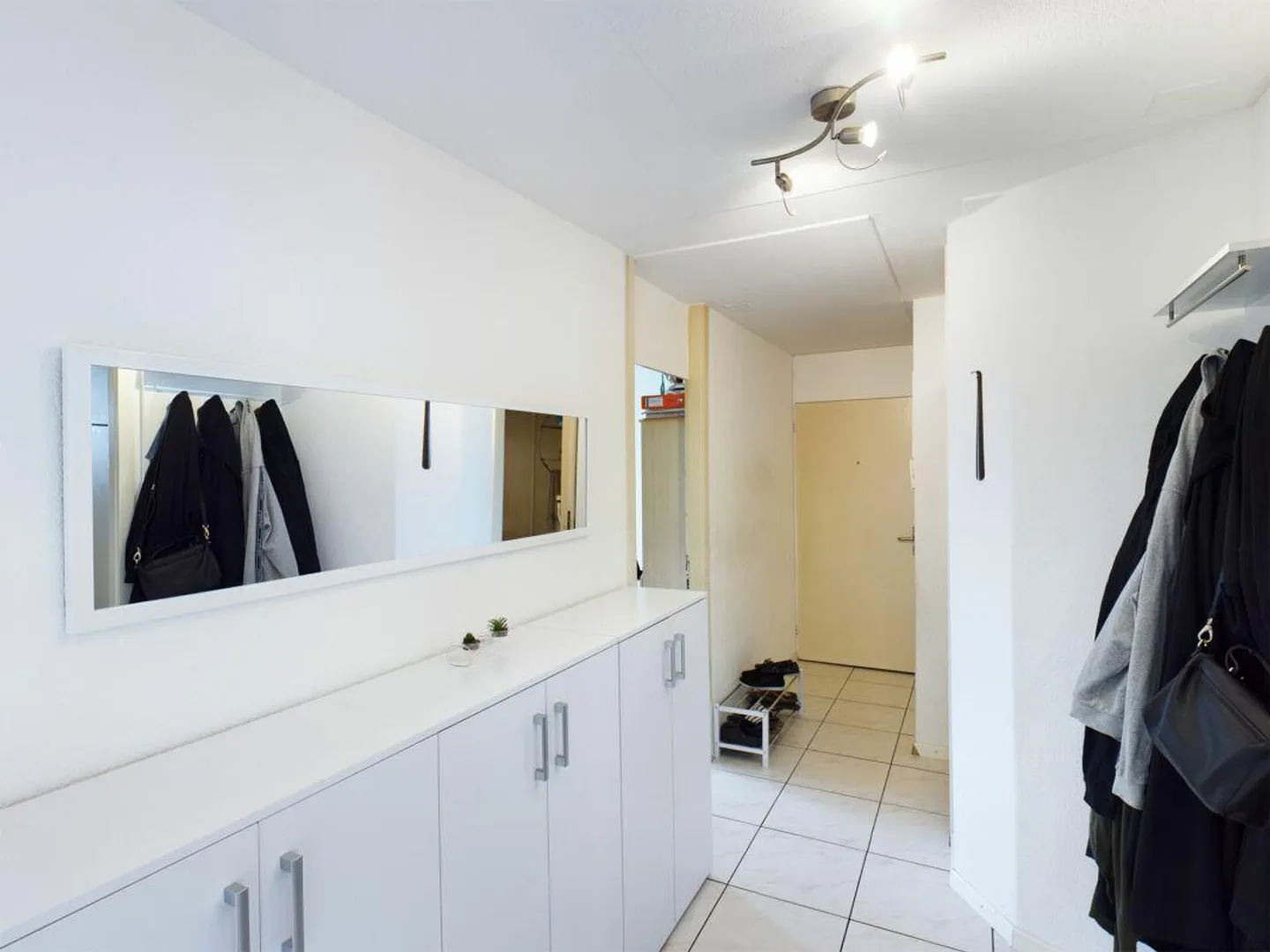 Appartamento in affitto - Foto 3 di 10