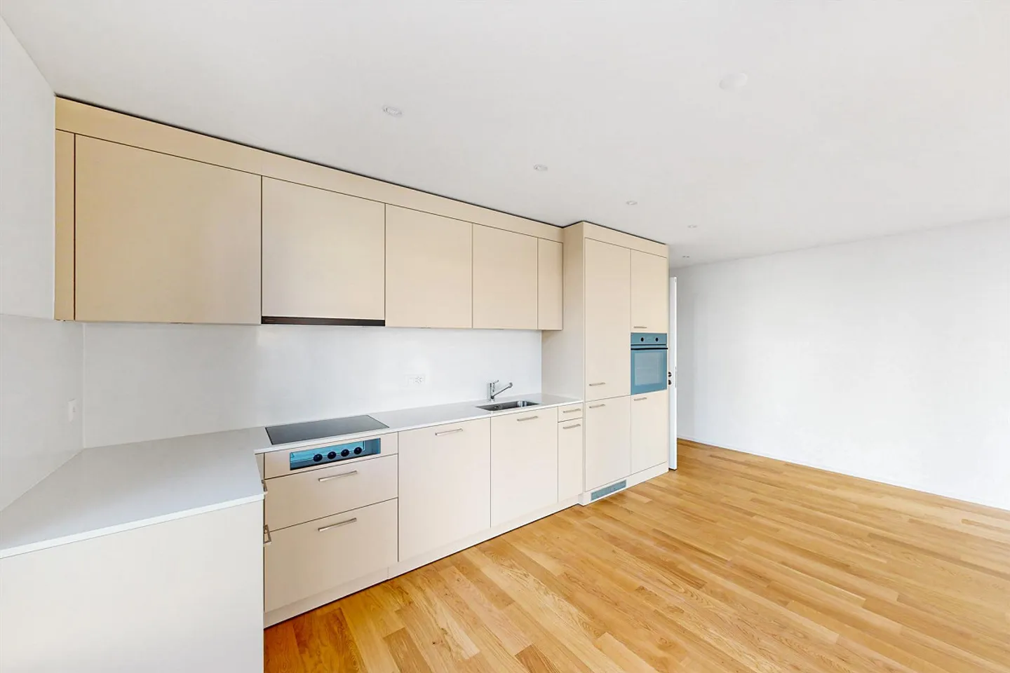 Charmante 2.5-Zimmerwohnung - Foto 2 von 8