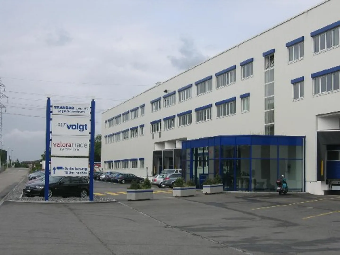 Aussenparkplatz Verfügbar - Foto 1 von 1