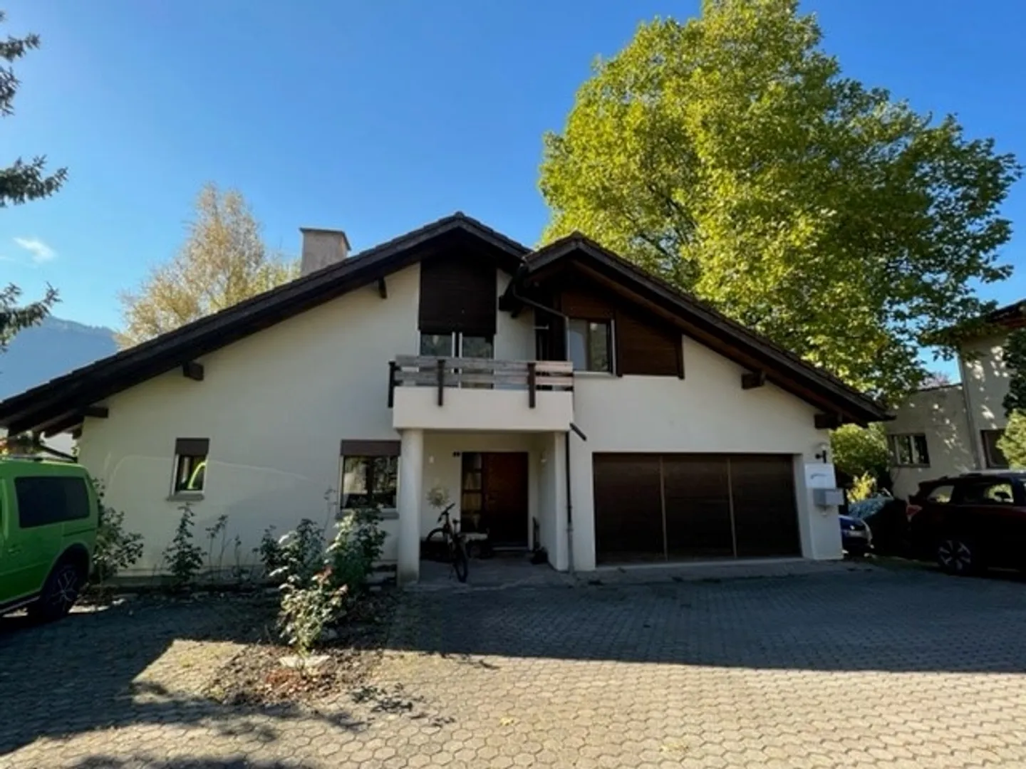 grosszügiges Einfamilienhaus an sonniger, ruhiger Lage - Foto 1 von 27