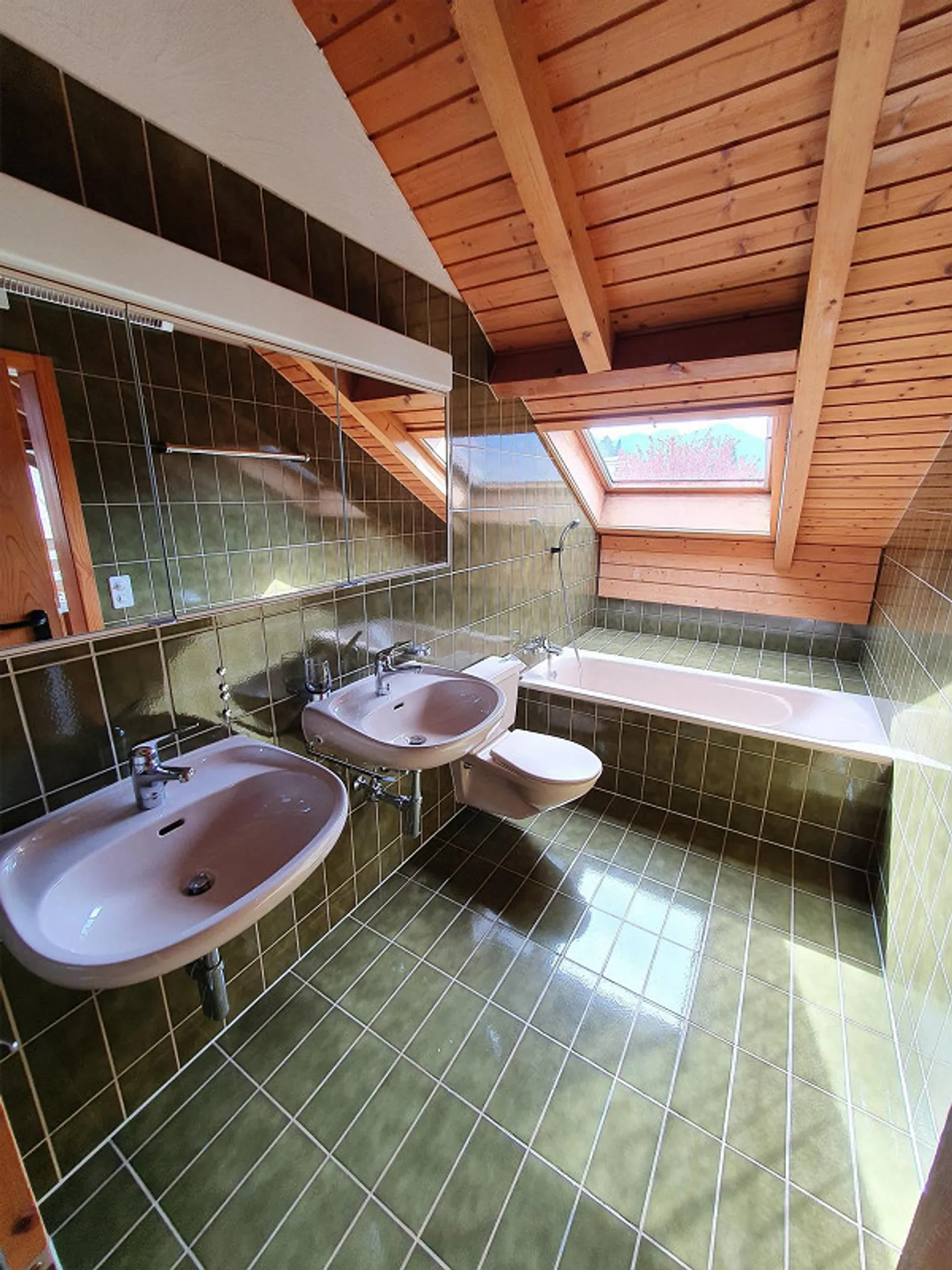 grosszügiges Einfamilienhaus an sonniger, ruhiger Lage - Foto 12 von 27