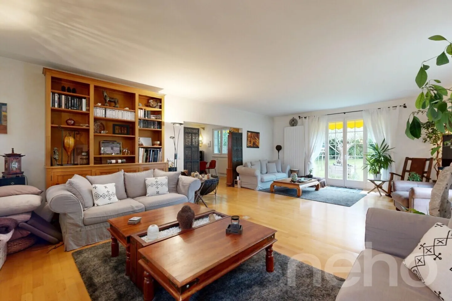 Casa familiare di 5,5 stanze con giardino in un villaggio tranquillo - Foto 4 di 12