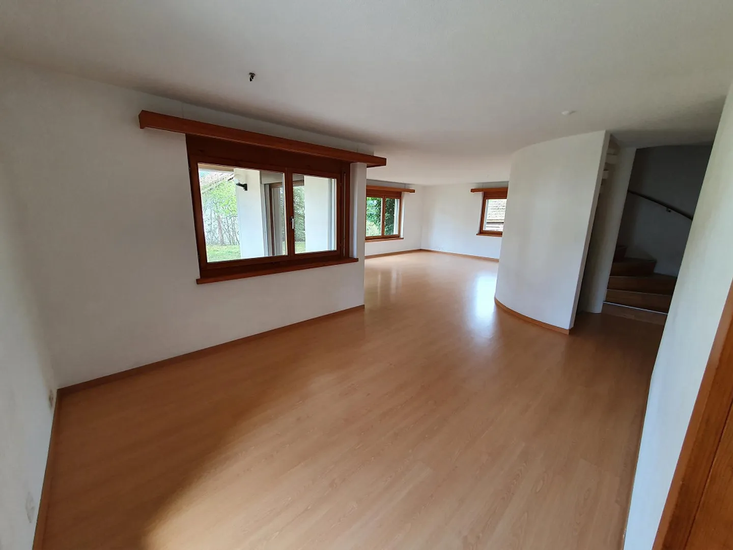 grosszügiges Einfamilienhaus an sonniger, ruhiger Lage - Foto 4 von 27