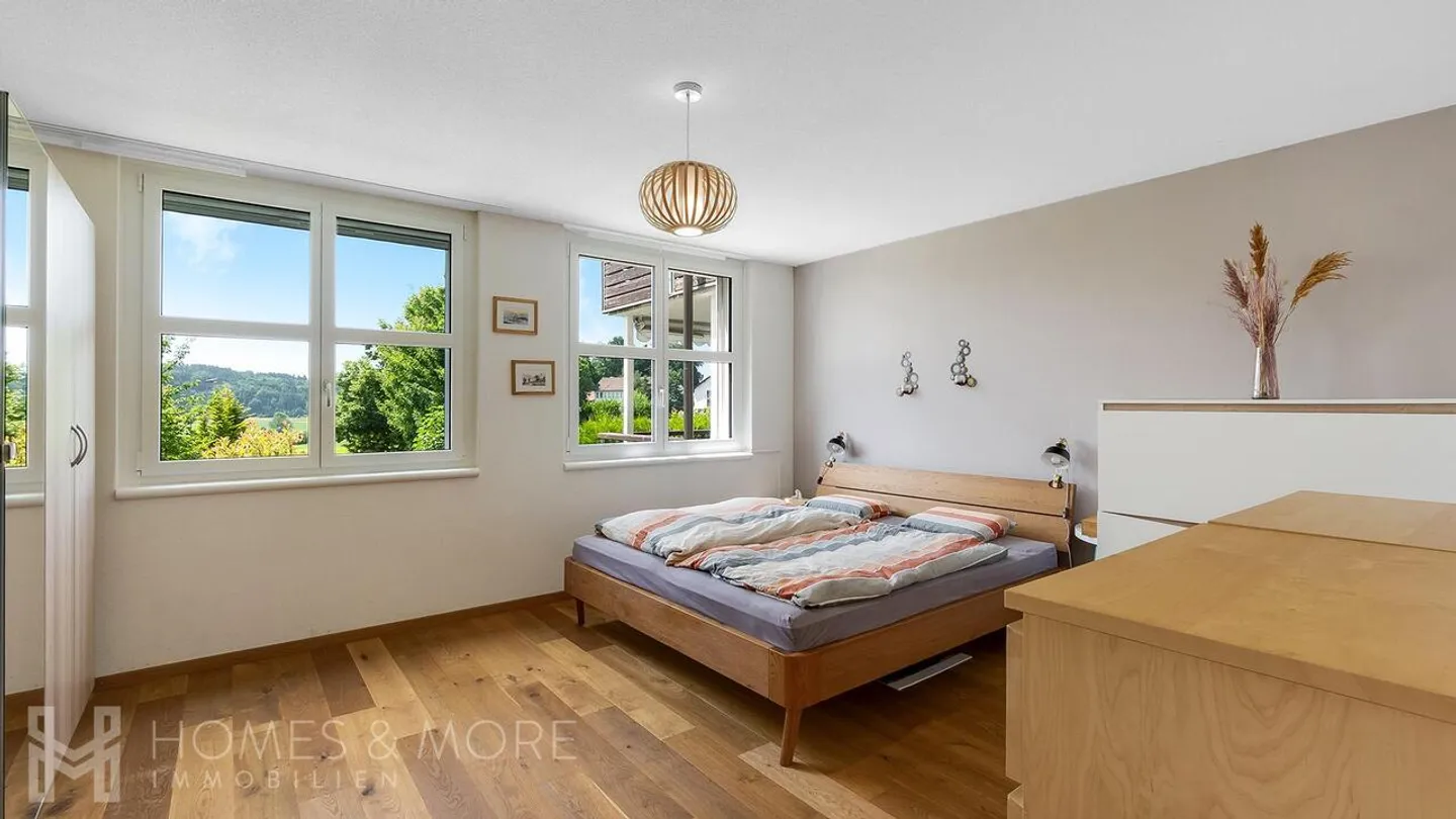 ILLUMINATO CON DUE AMPI SPAZI ESTERNI - Foto 4 di 8