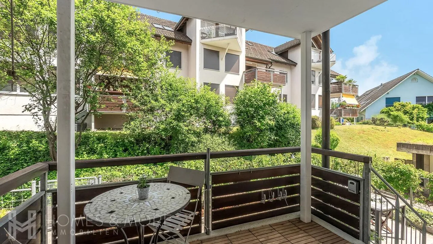 ILLUMINATO CON DUE AMPI SPAZI ESTERNI - Foto 5 di 8