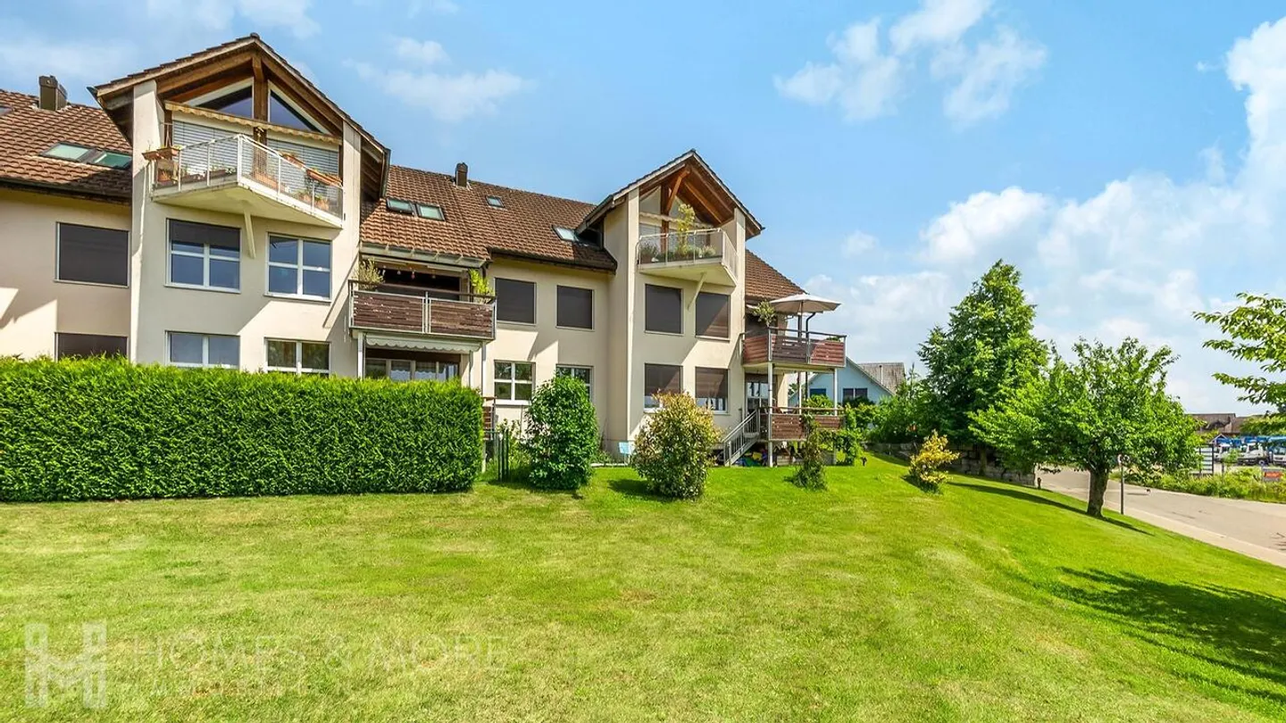 ILLUMINATO CON DUE AMPI SPAZI ESTERNI - Foto 7 di 8