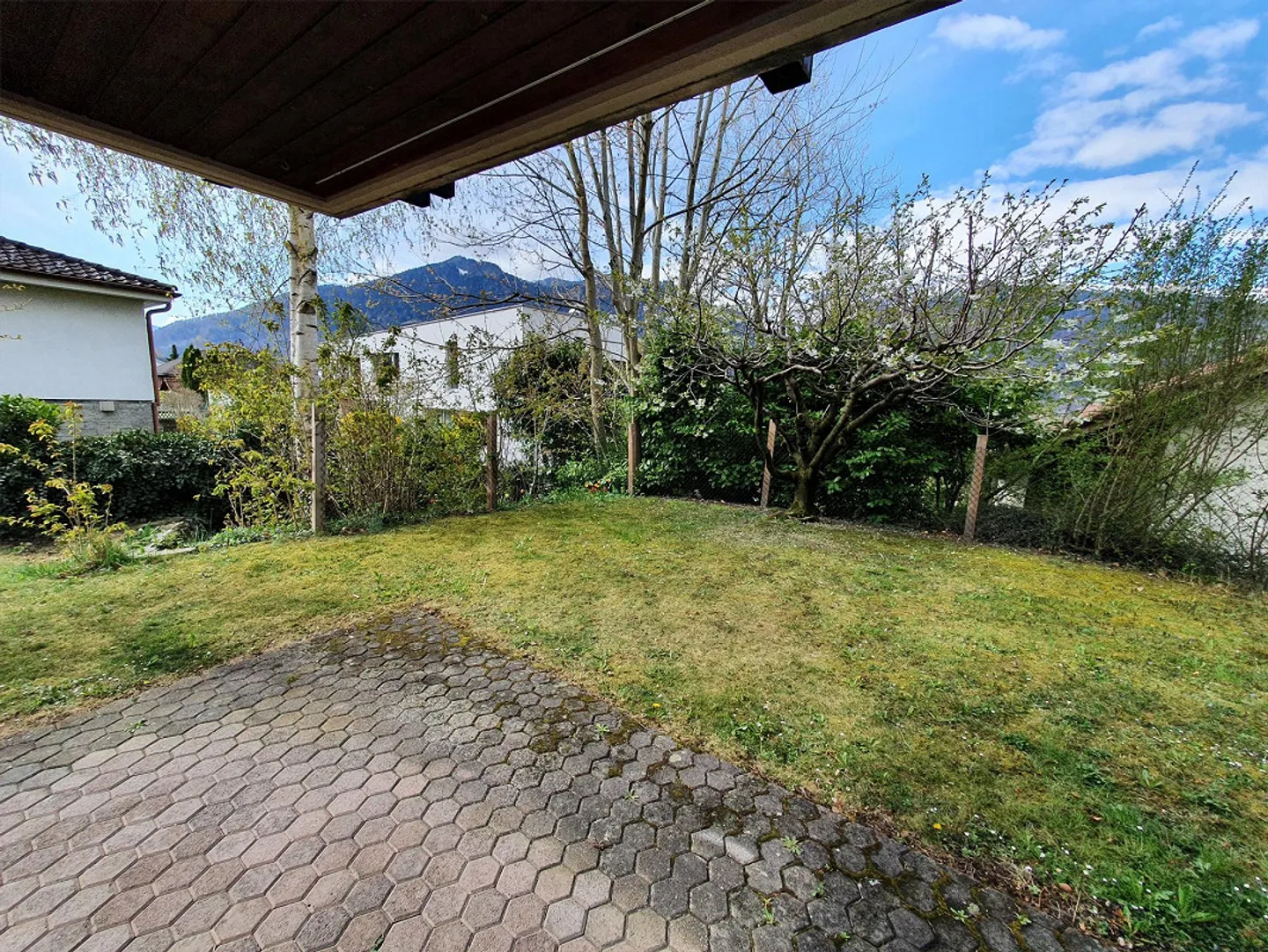 grosszügiges Einfamilienhaus an sonniger, ruhiger Lage - Foto 23 von 27