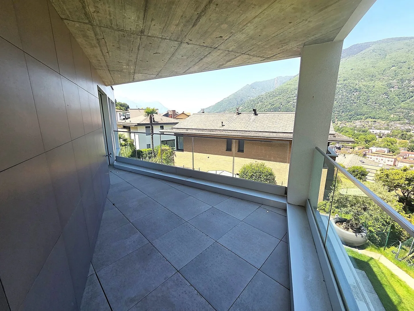 Moderne Wohnung mit Panoramablick - Foto 12 von 20