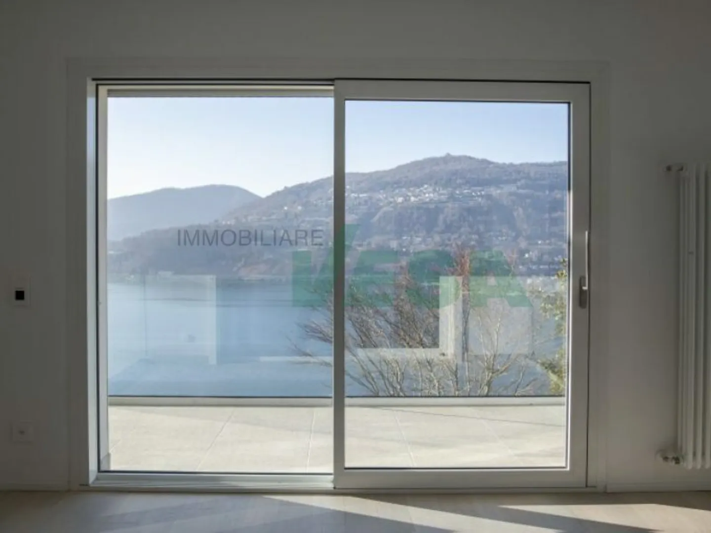 Elegante appartamento monolocale con magnifica vista lago - Foto 7 di 10