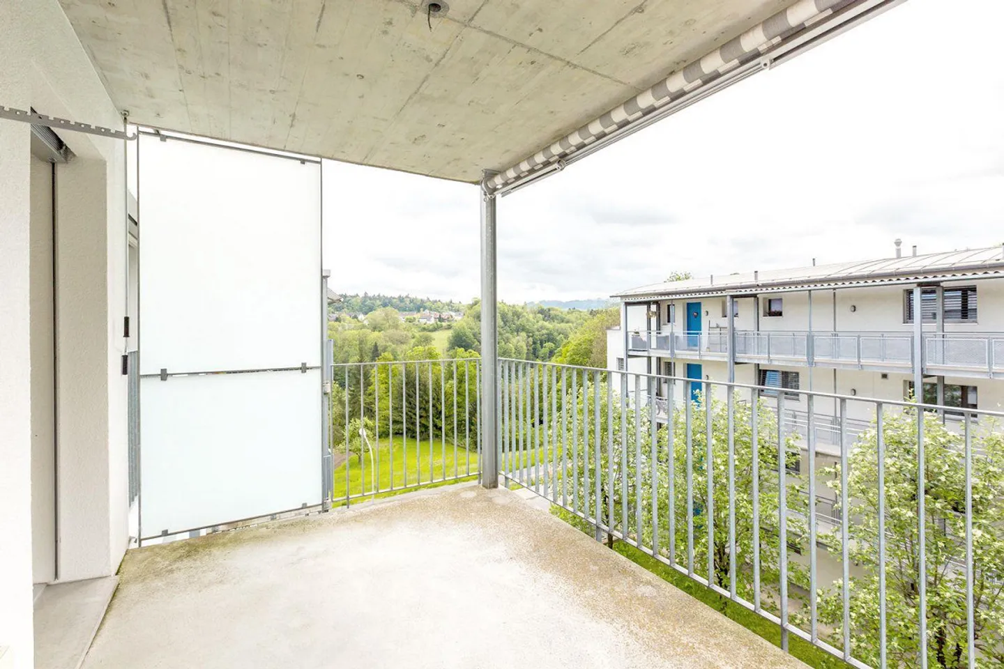 Appartamento moderno in periferia - Foto 7 di 8