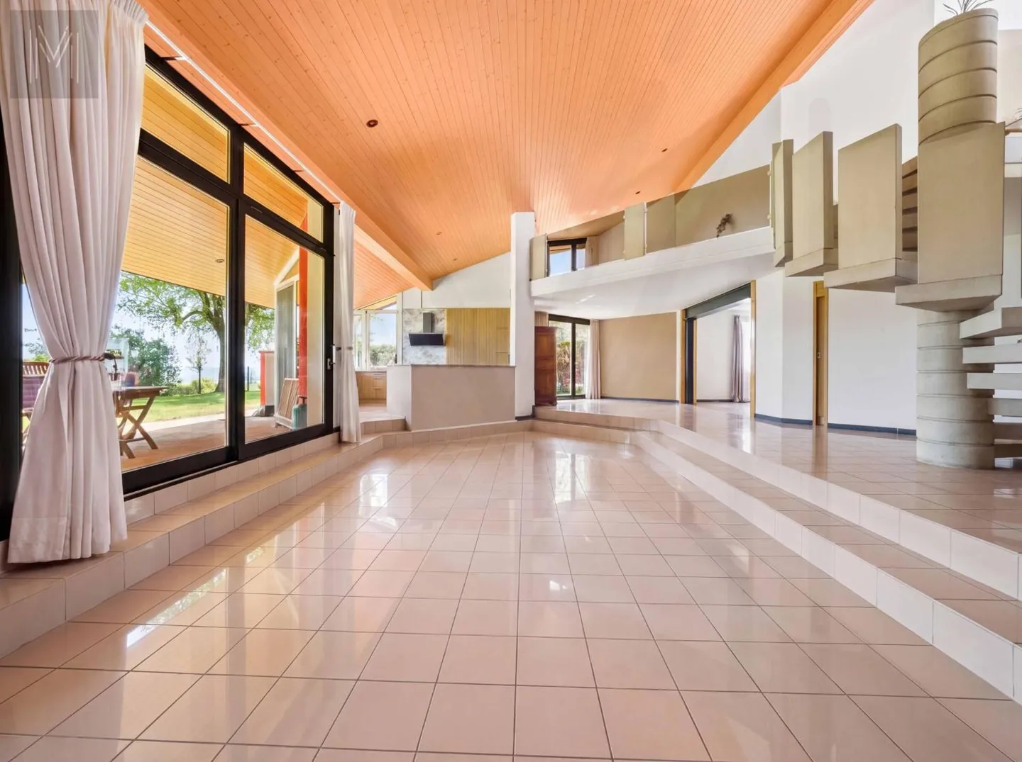 Architectural Elegance & Panorama of Superlatives - An Extraordinary Property - Photo 6 of 13