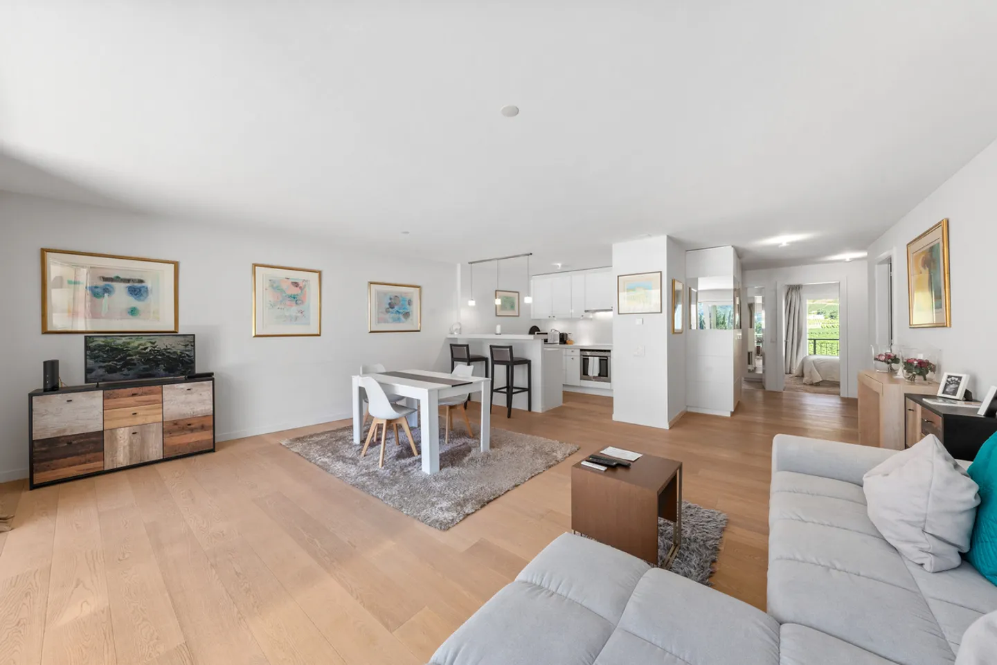 SAILLON - LES BAINS DE SAILLON - APPARTEMENT 3.5 PIECES DE STANDING - Foto 5 von 13