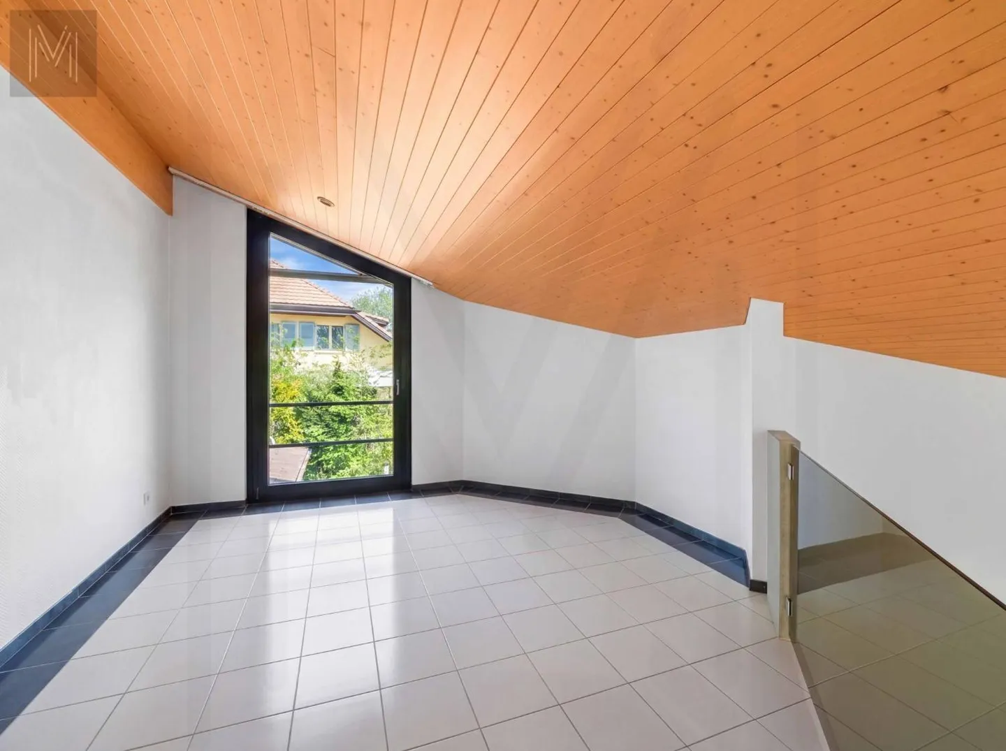 Architectural Elegance & Panorama of Superlatives - An Extraordinary Property - Photo 9 of 13