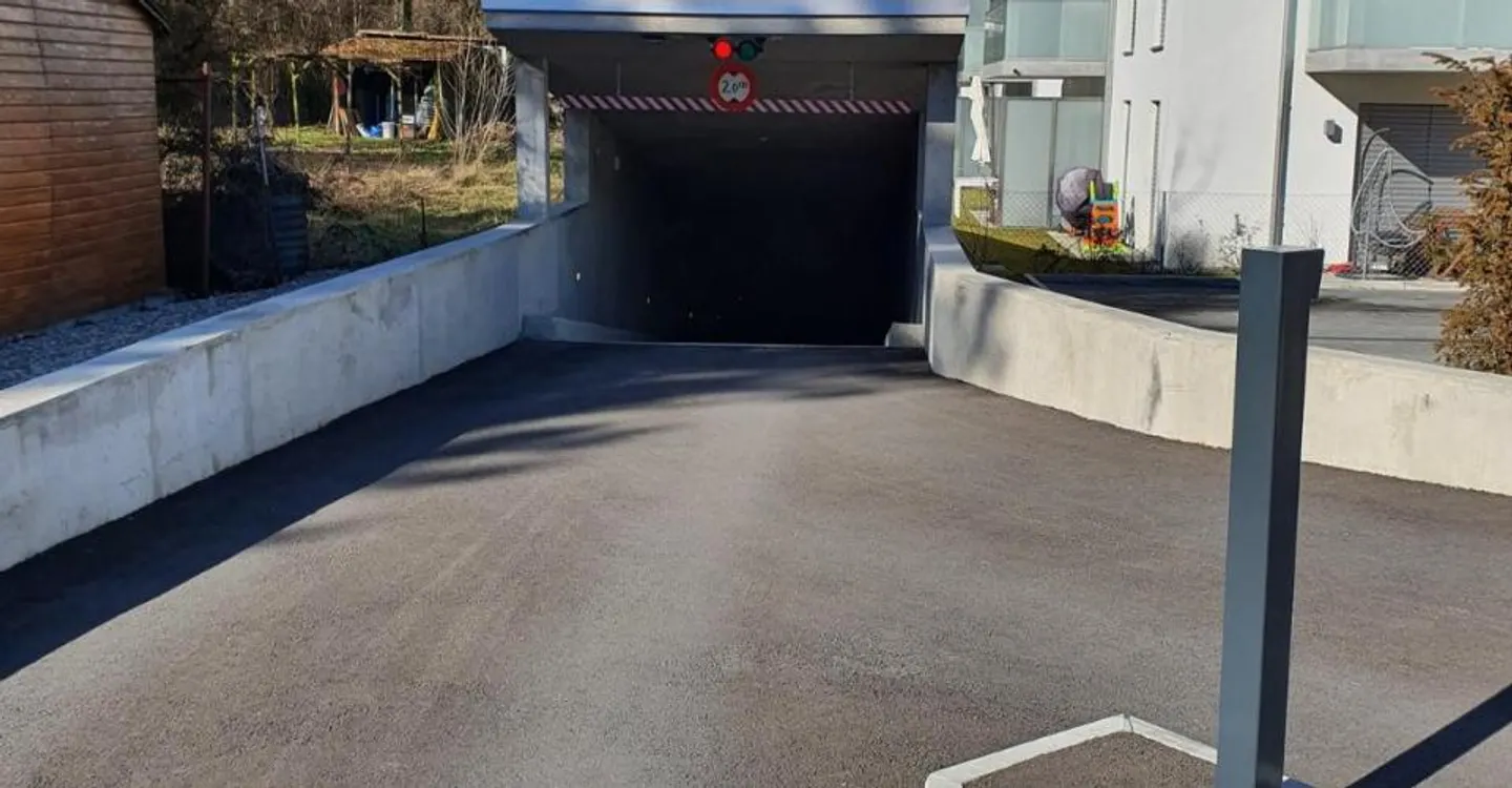 Place de Parking Securisée - Photo 1 sur 1