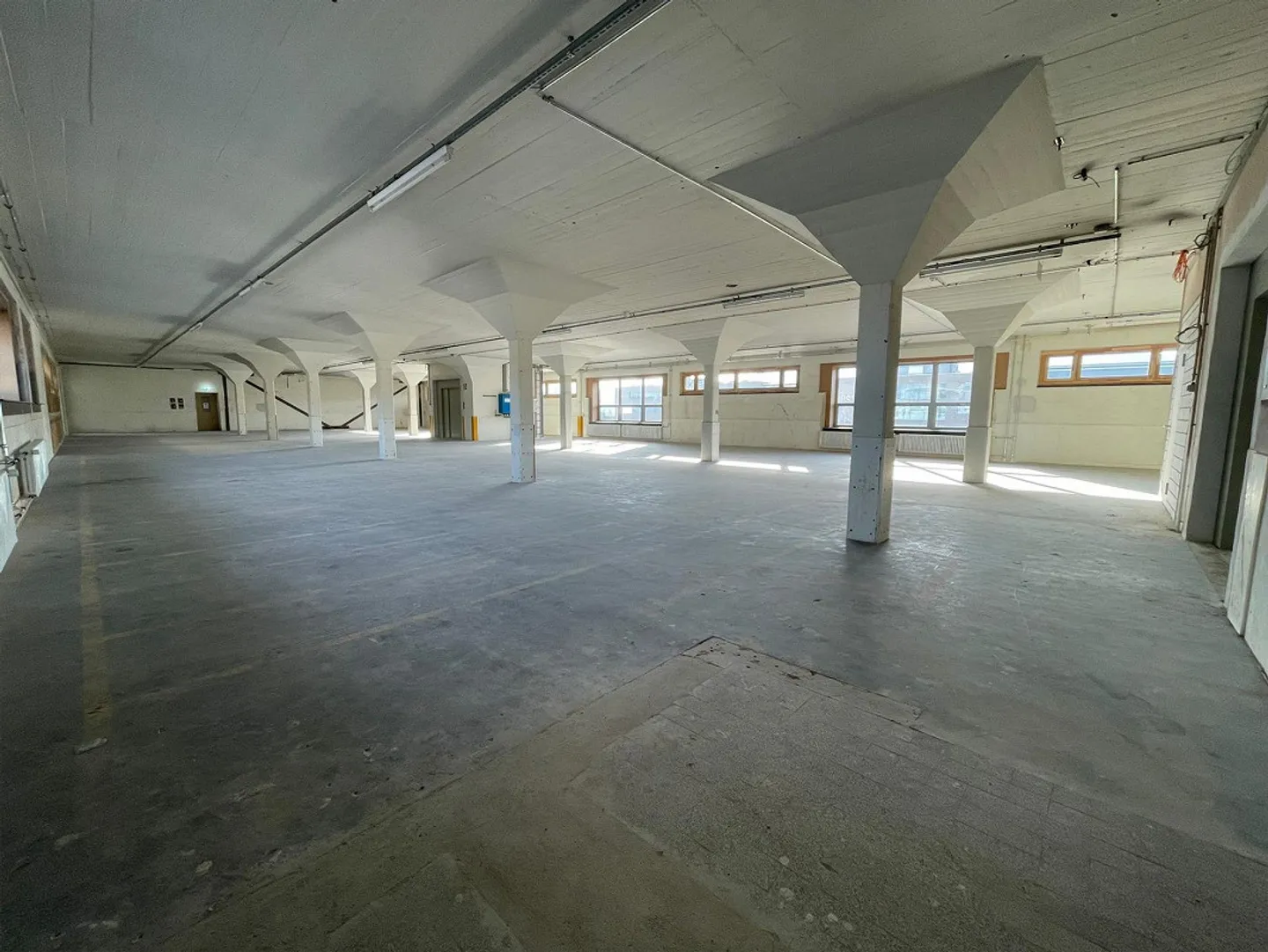 Spazio commerciale nella «Zentrale Pratteln» - realizzate i vostri sogni - Foto 3 di 6