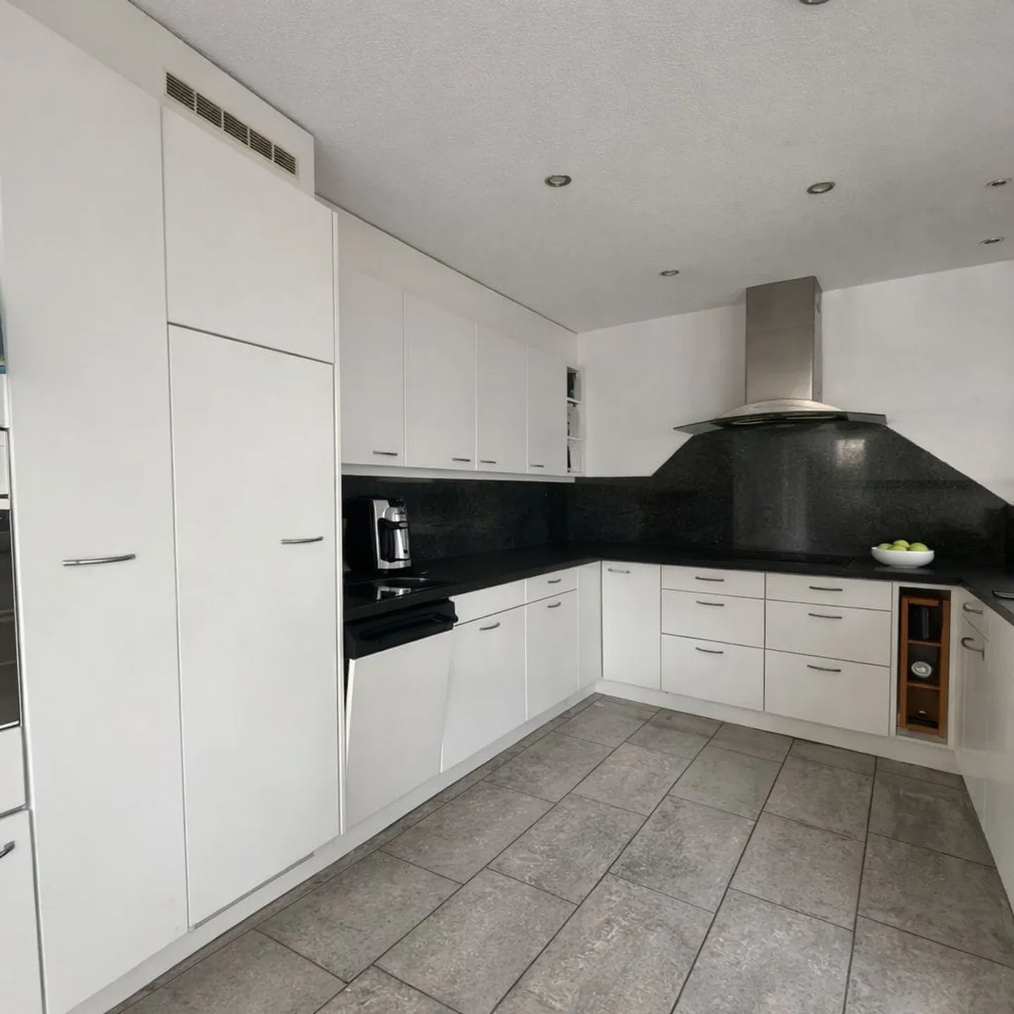 Apartment for sale - Photo 2 of 6