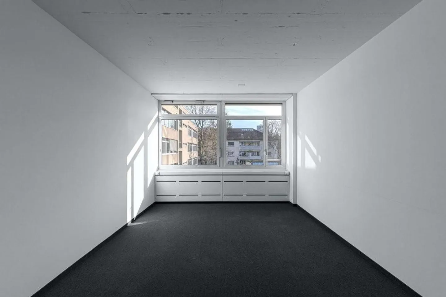 Modern office space with high-quality equipment and flexible use - Photo 8 of 8