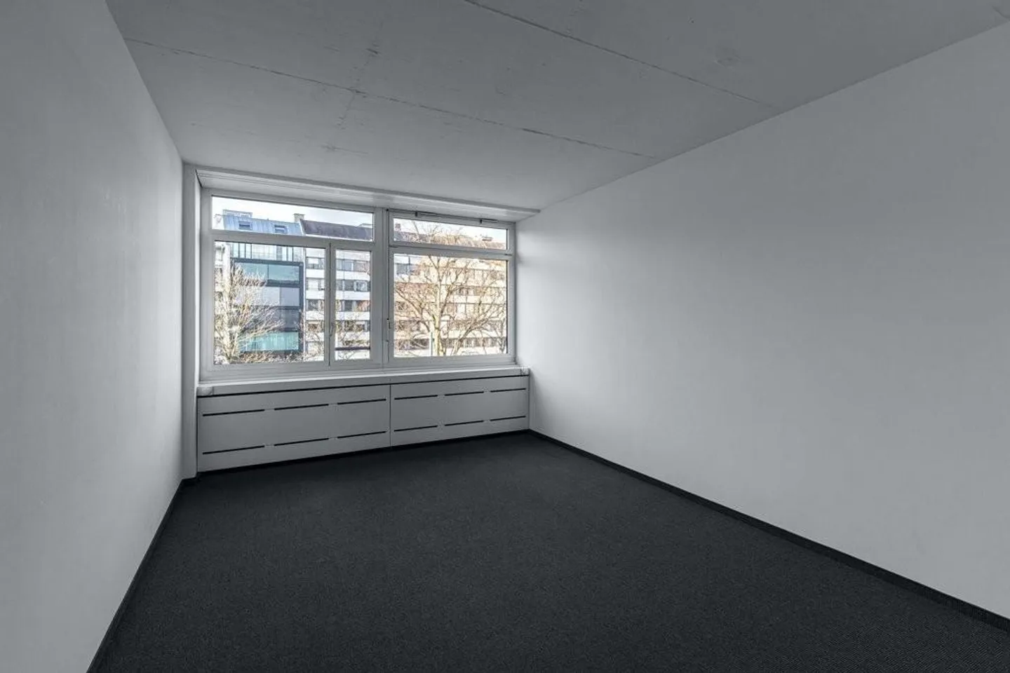 Modern office space with high-quality equipment and flexible use - Photo 6 of 8