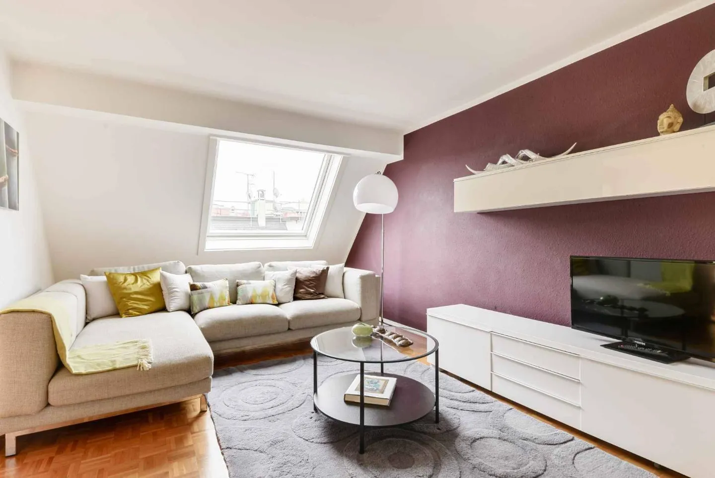 Charmant Appartement 4 Pièces - Photo 1 sur 7