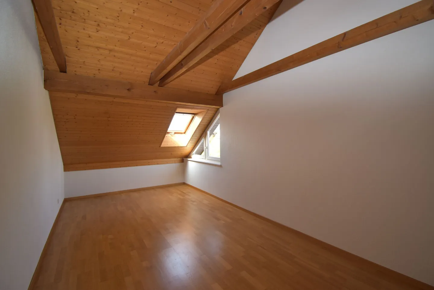 Bright 4.5-room maisonette apartment - Photo 7 of 9