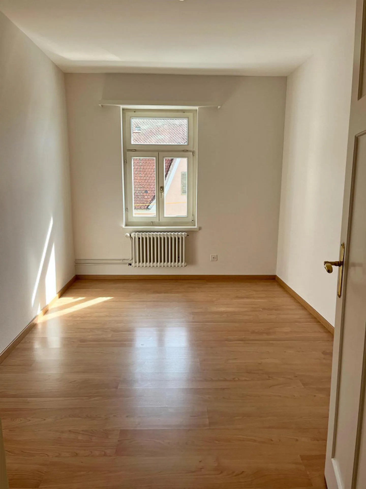 Charmante 4.5-Zimmer-Altbauwohnung mit loftartigem Dachgeschoss - Foto 8 di 12