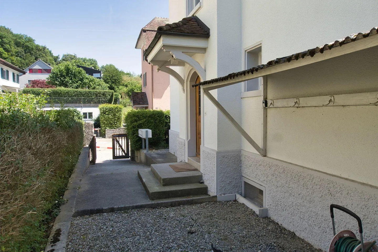 Charmante 4.5-Zimmer-Altbauwohnung mit loftartigem Dachgeschoss - Foto 10 di 12
