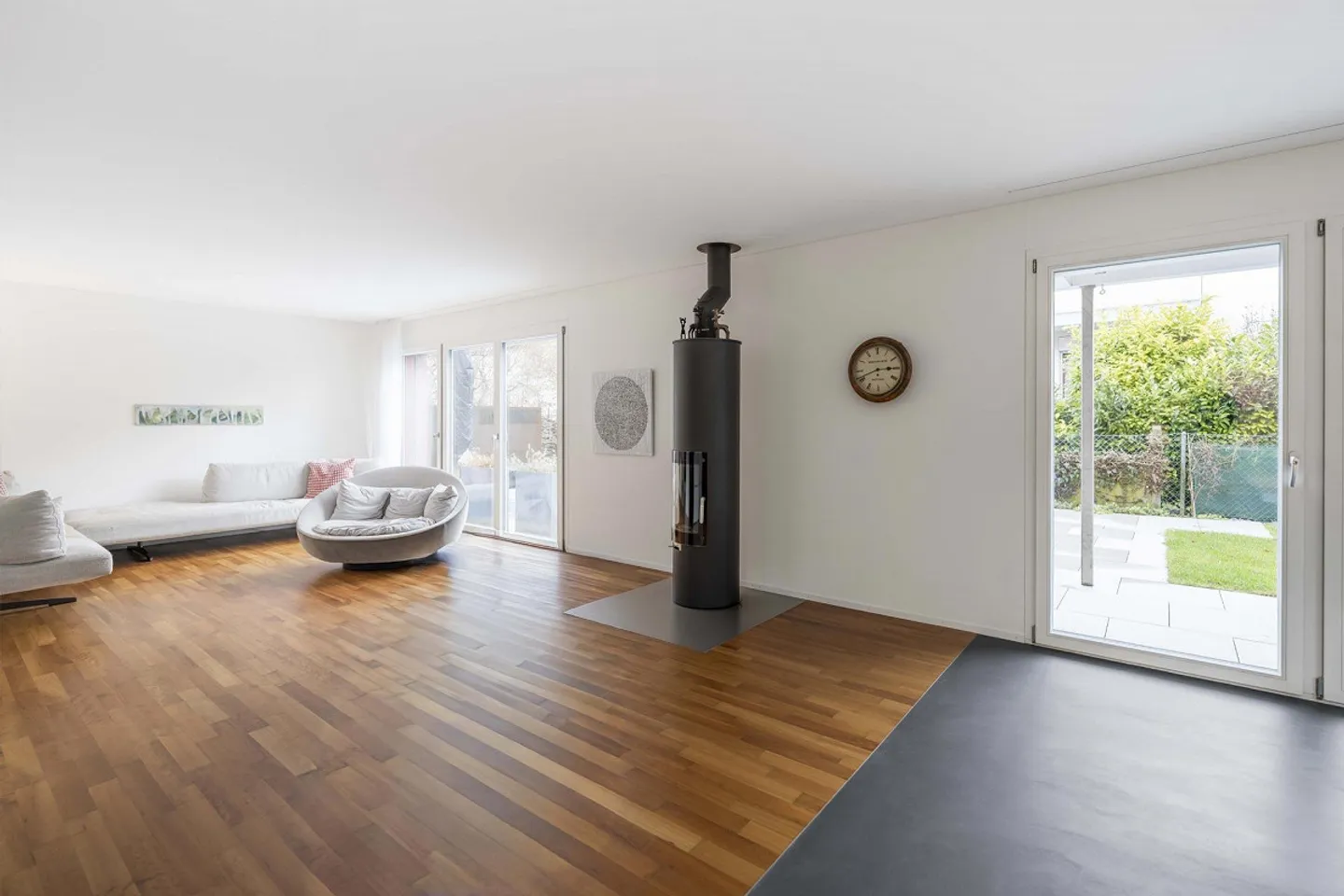 Einfamilienhaus mit Pool - Foto 5 von 16