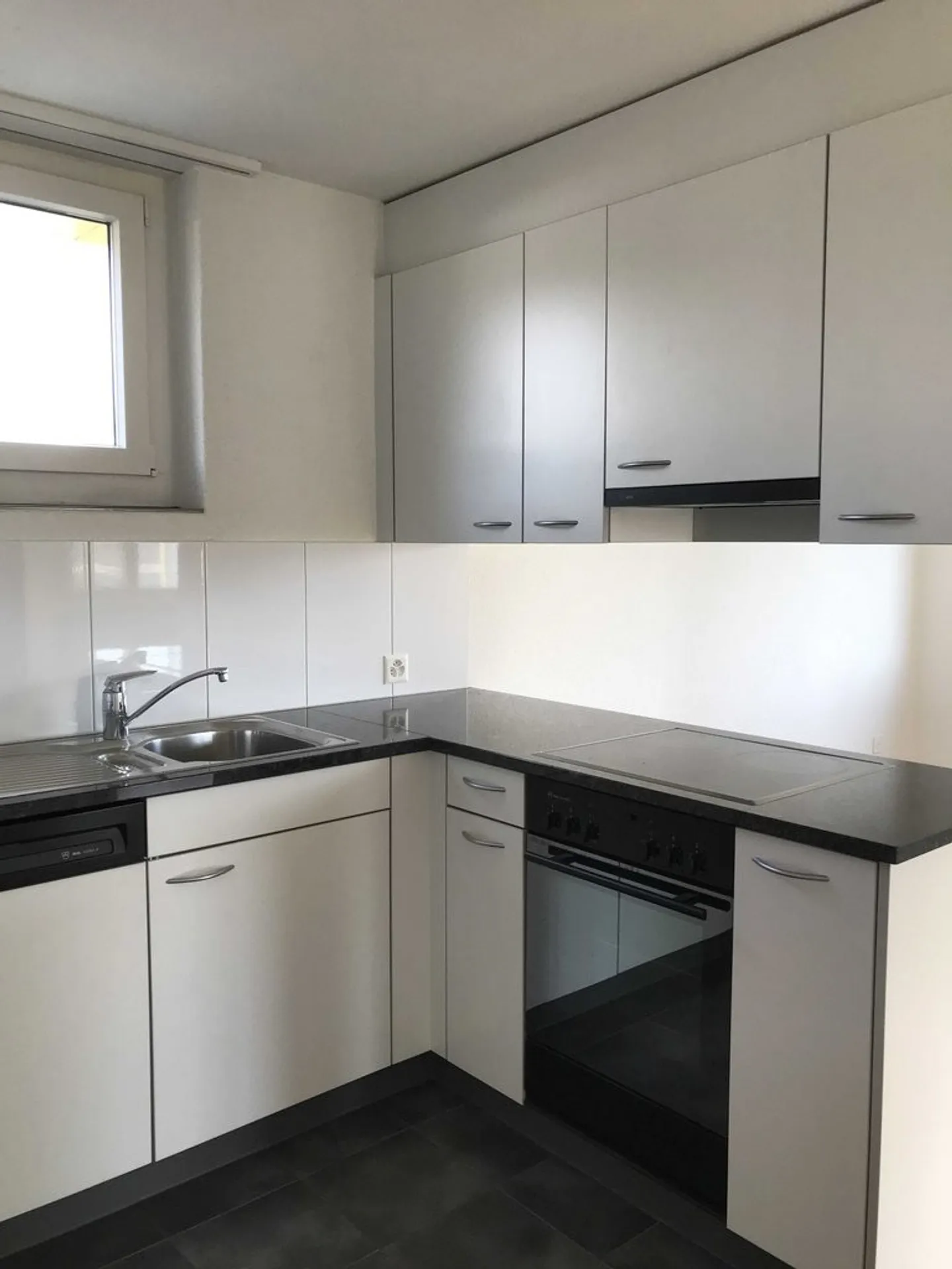 Attraktive 3.5-Zimmerwohnung per 01.04.2026 zu vermieten - Foto 3 von 8