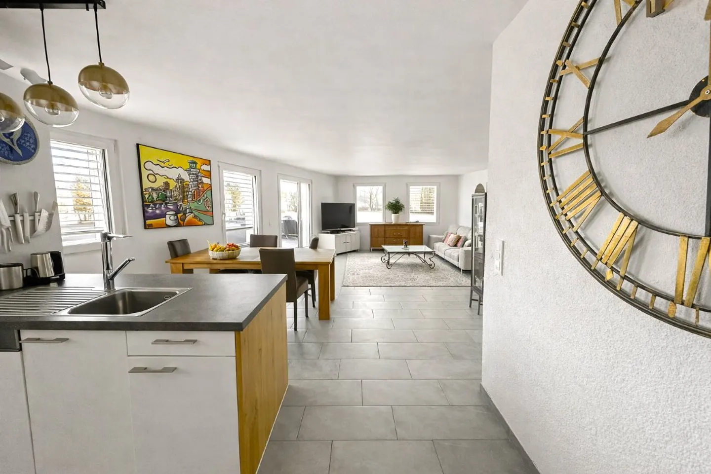 4.5-Zimmer-Wohnung mit atemberaubendem Blick auf die Natur! - Foto 1 von 13