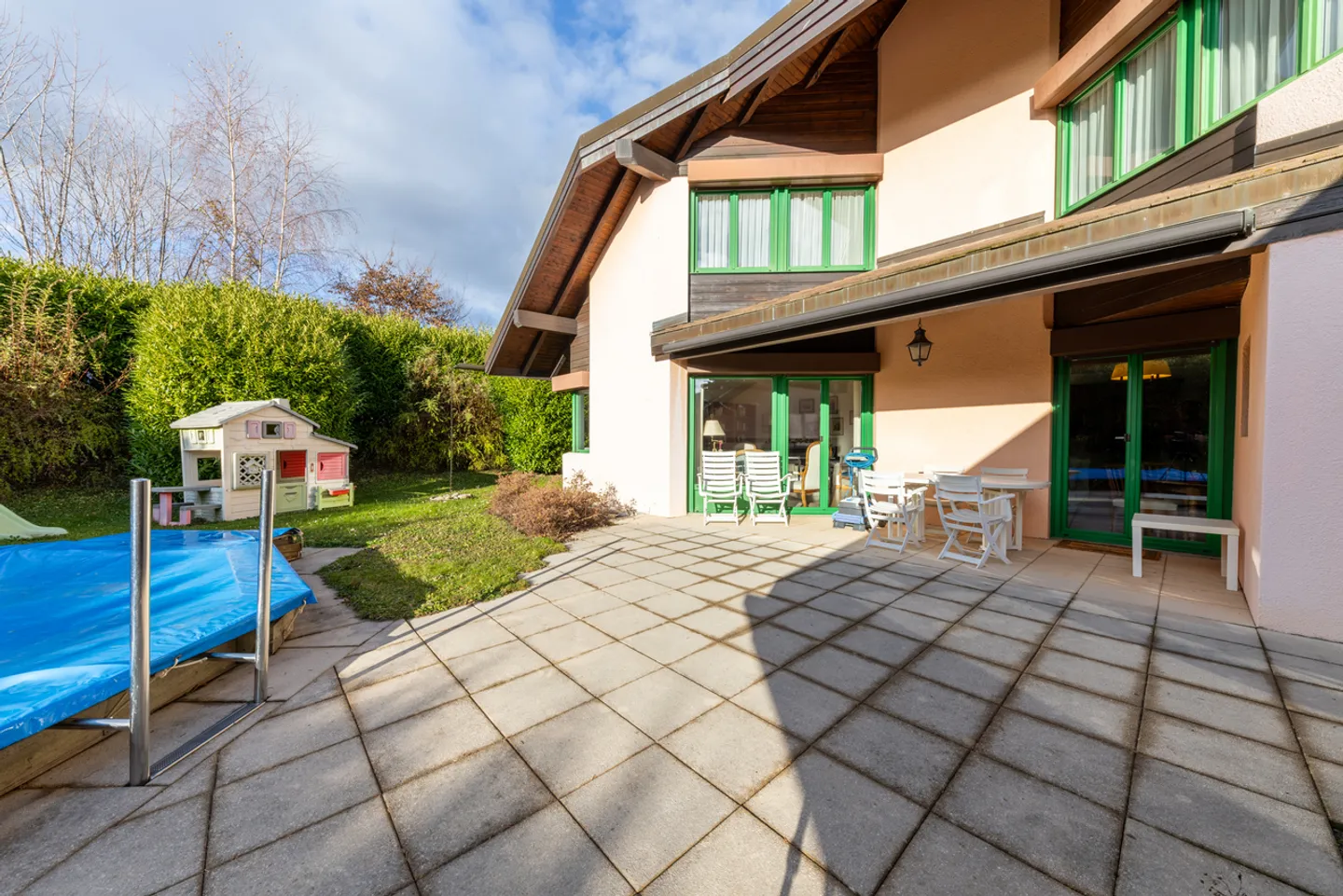 Unique individual villa in the center of Aigle consisting of 2 apartments - Photo 22 of 22