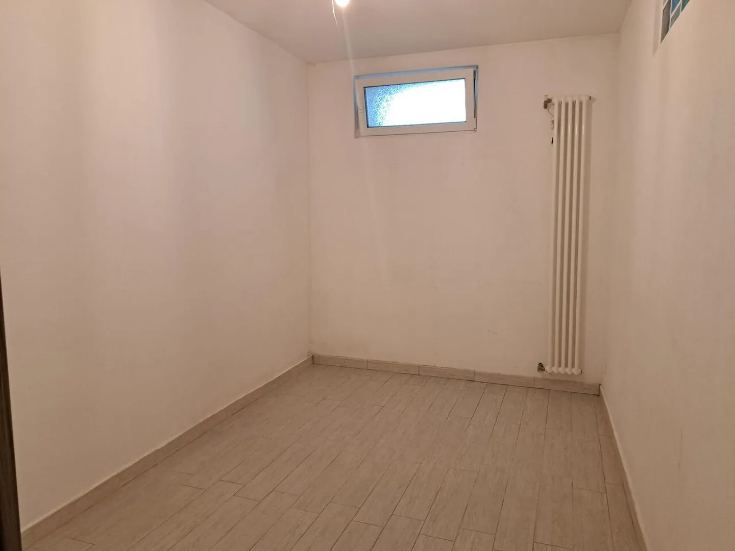 BEL APPARTAMENTO DI 3,5 STANZE CON 80 M2 E TERRAZZA - Foto 8 di 16