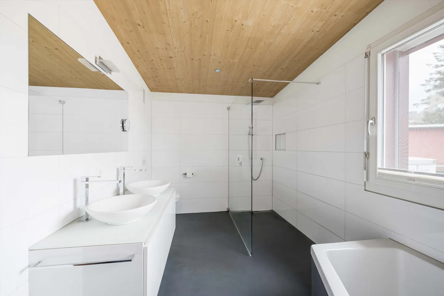 Einfamilienhaus mit Pool - Foto 15 von 16